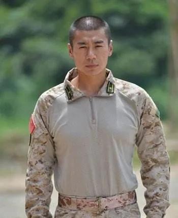 特种兵里面的演员,特种兵里的演员，自信、成长与励志的力量