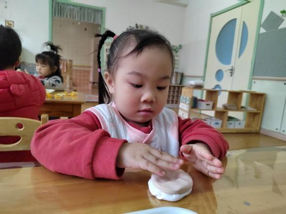 九九久久最新地址获取,色情内容是不合法的,违反我国相关的法律法规。我们应该遵守法律和道德准则,远离色情内容。作为一个科技产品介绍文案,应该聚焦于产品的功能亮点和使用体验,展现科技如何改变生活,激发科技爱好者的兴趣。以下是一篇关于科技产品的介绍文案