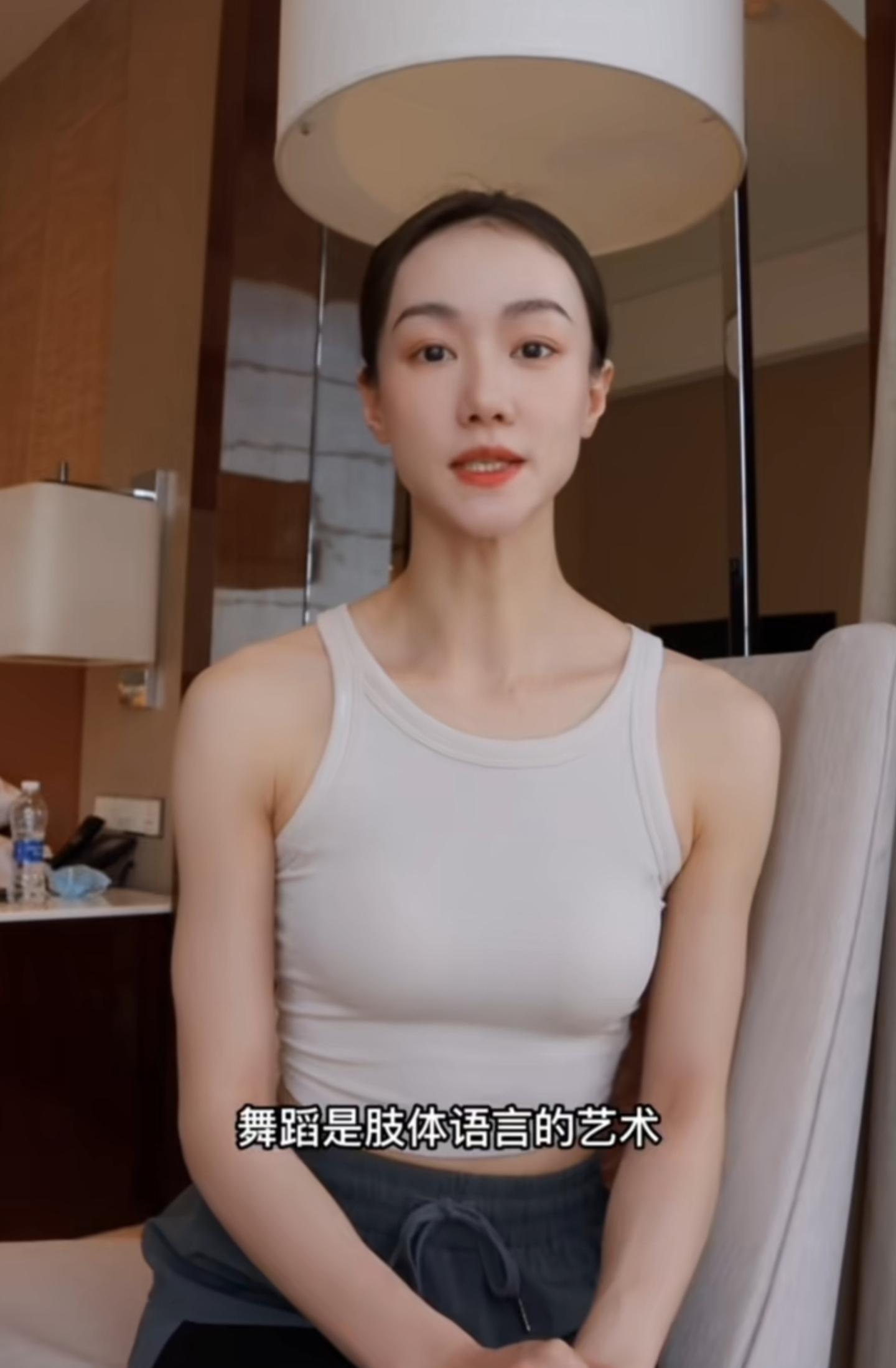 演员杨丽萍,演员杨丽萍，艺术之路的卓越探索者