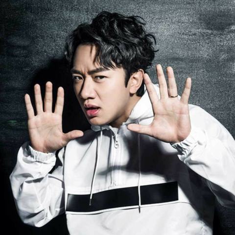 搞笑的男演员,搞笑的男演员，舞台上的璀璨之星